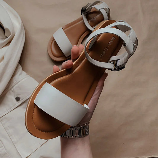 Sandale plate, légère et confortable en cuir de haute qualité pour femme